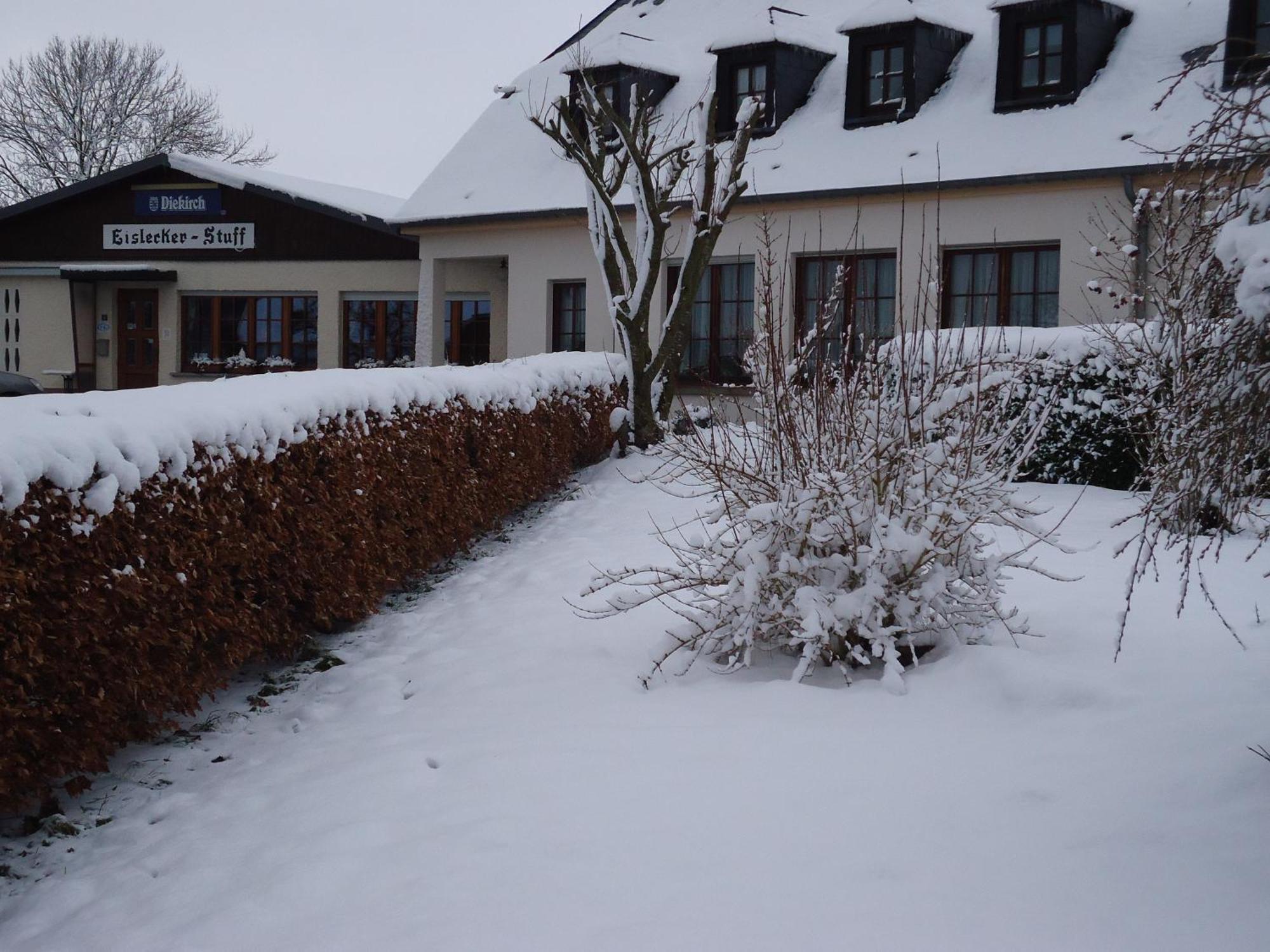 Villa Franzen Derenbach ภายนอก รูปภาพ
